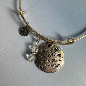 Mother-in-Law Bangle Bracelet Charm 'Thank You Raising The Man Of My Dreams' NEW